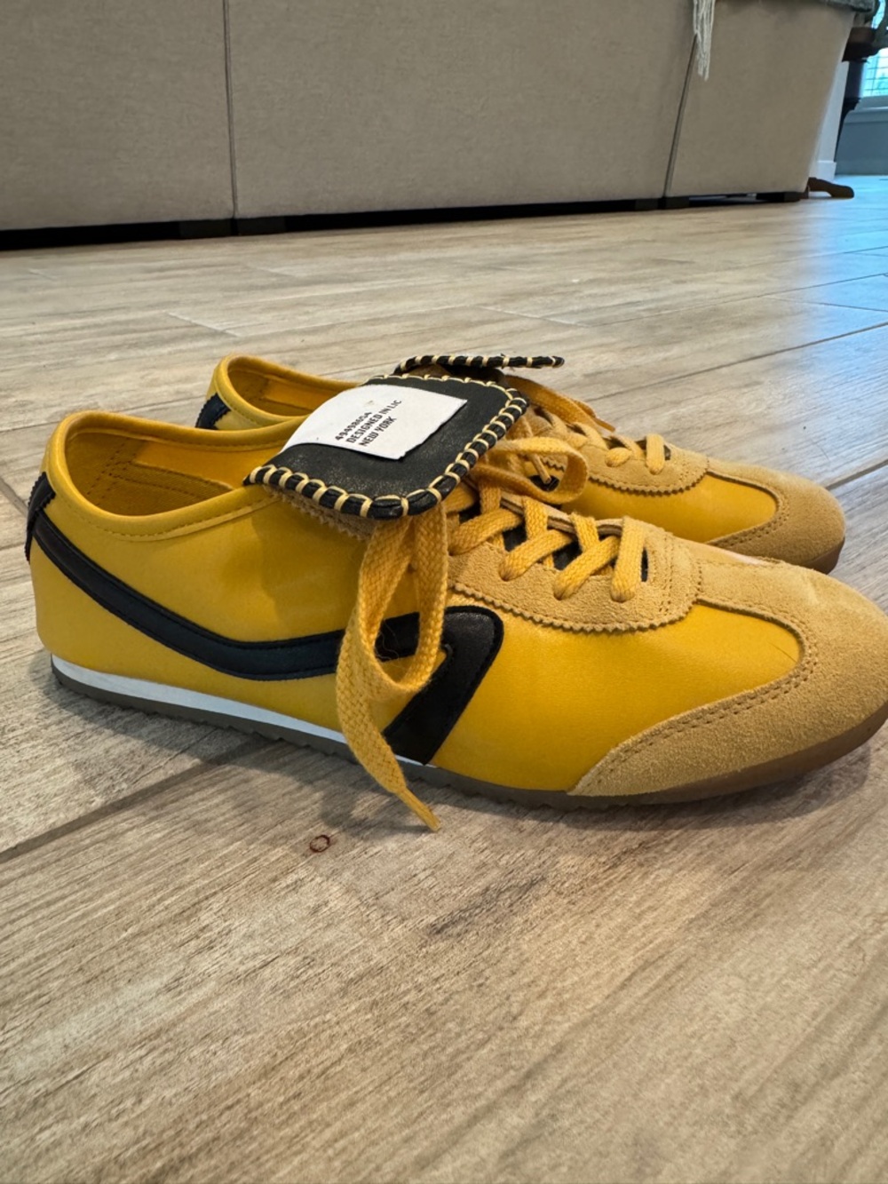 Jaiden by Steve Madden yellow sneakers casual leather size 9.5 - Picture 2 of 13